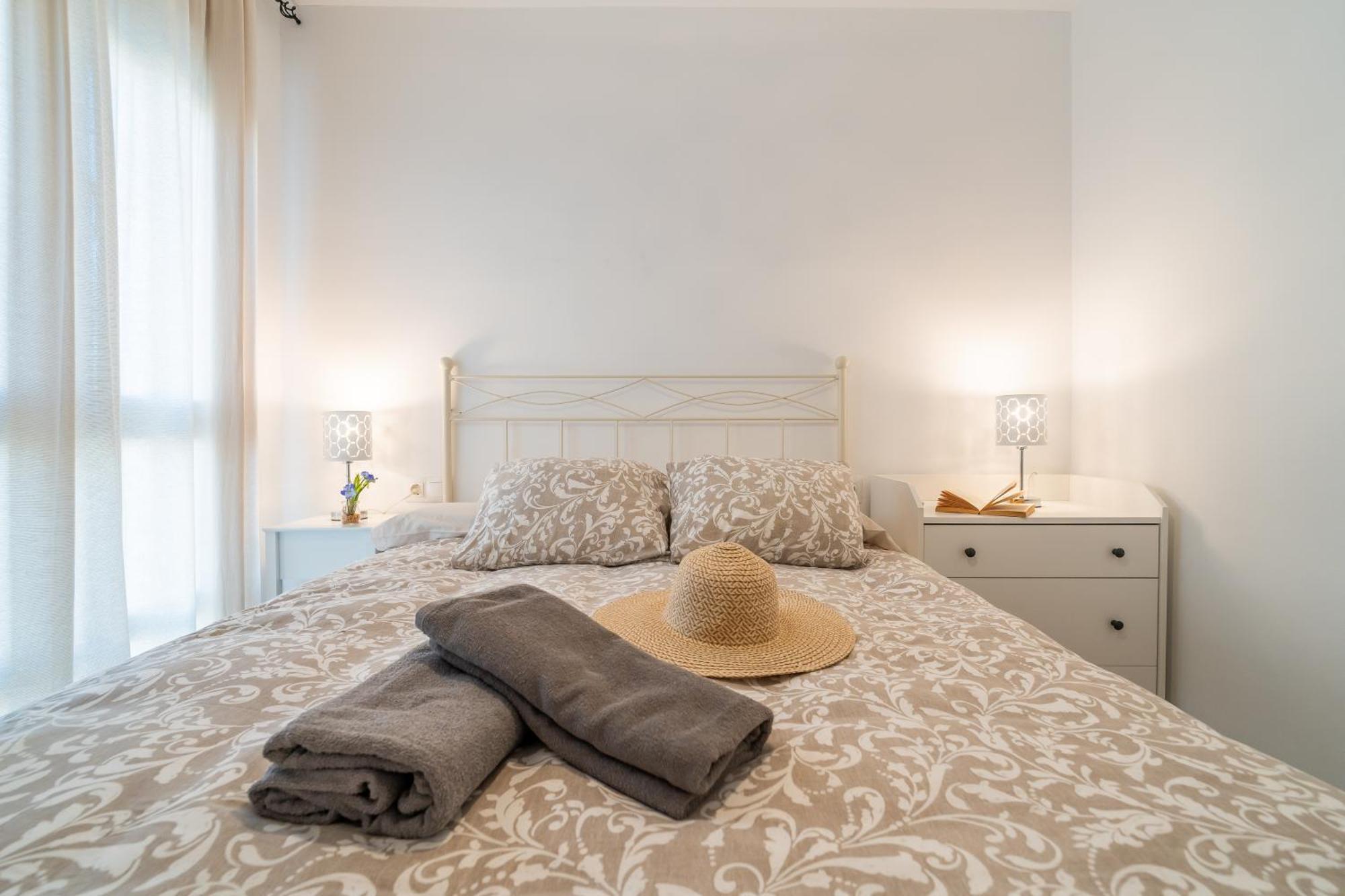 Casa Playa Guadalmar, Beautiful Apartment In Front Of The Sea, Wifi, Ac, Smart Tv, Private Parking Málaga Exterior foto
